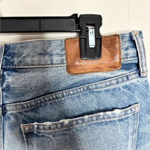 Moussy Vintage light wash straight leg distressed jeans size 29 - Picture 5 of 7